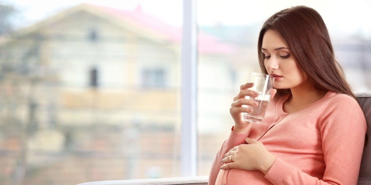 Gebelikte su tüketiminin azı da çoğu da zarar