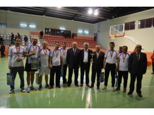 Sarıkaya Belediyesi Voleybol Takımı Şampiyon Oldu