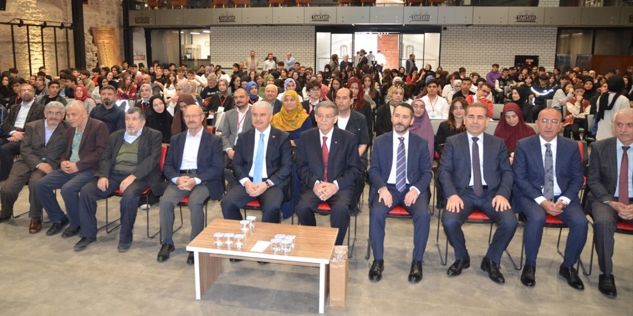 Konya'da Anadolu Mektebi'nde 'Özdenören' etkinliği