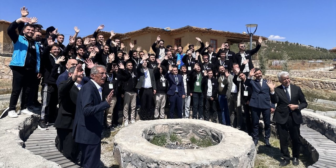 Gençlik Kampları'nda 330 bin kişi misafir edilecek