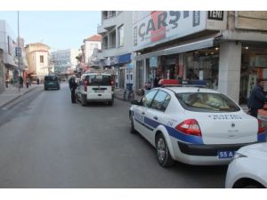 Bafra'da 2 Ticari Araç Trafikten Men Edildi