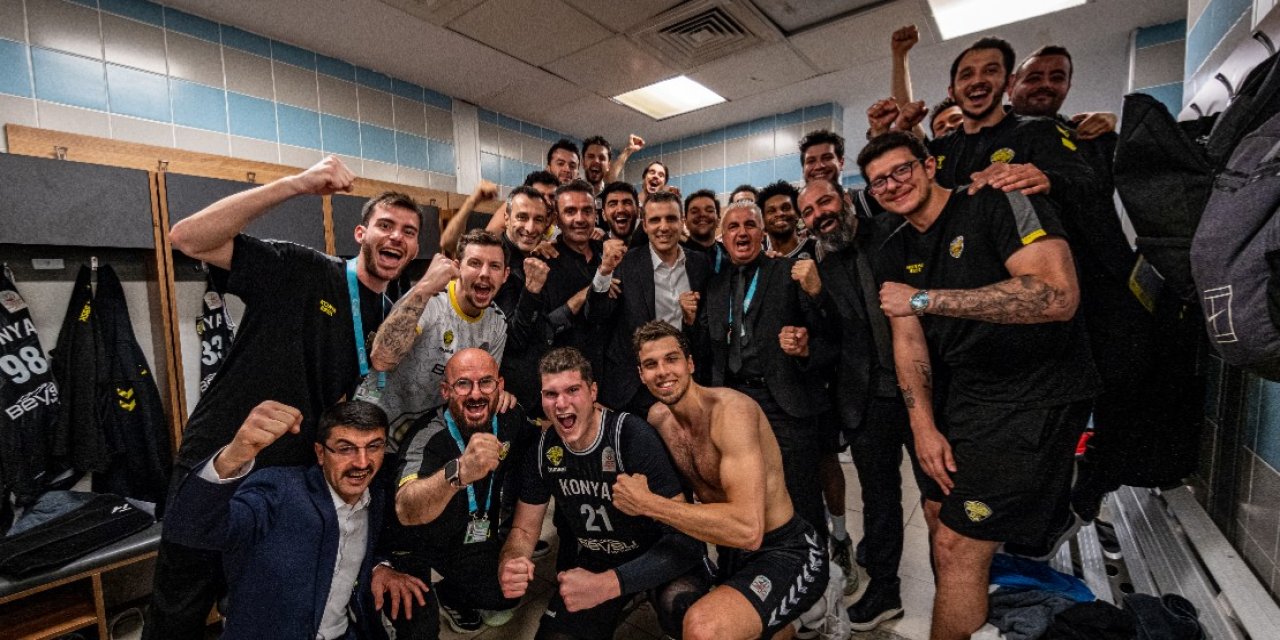 Büyükşehir Play-Off’ta!