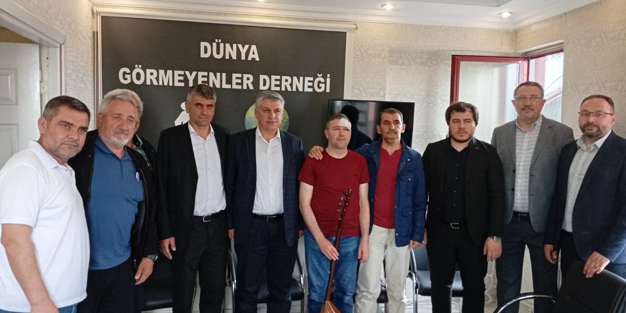 AK Parti Selçuklu'dan Dünya Görmeyenler Derneği’ne ziyaret