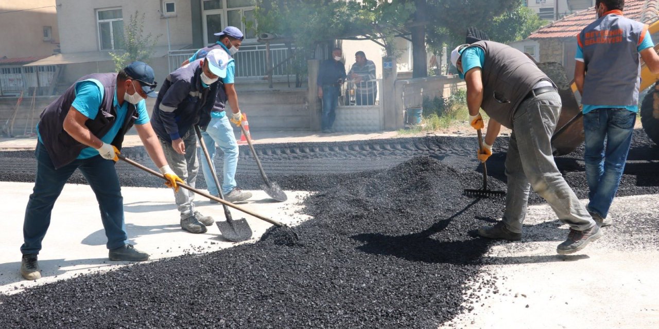 Beyşehir'de asfalt çalışmaları sürüyor