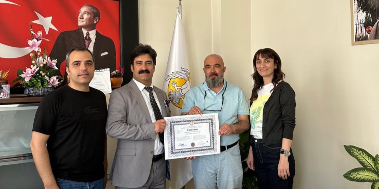 Karapınarlı gazeteci Korkusuz diploma aldı