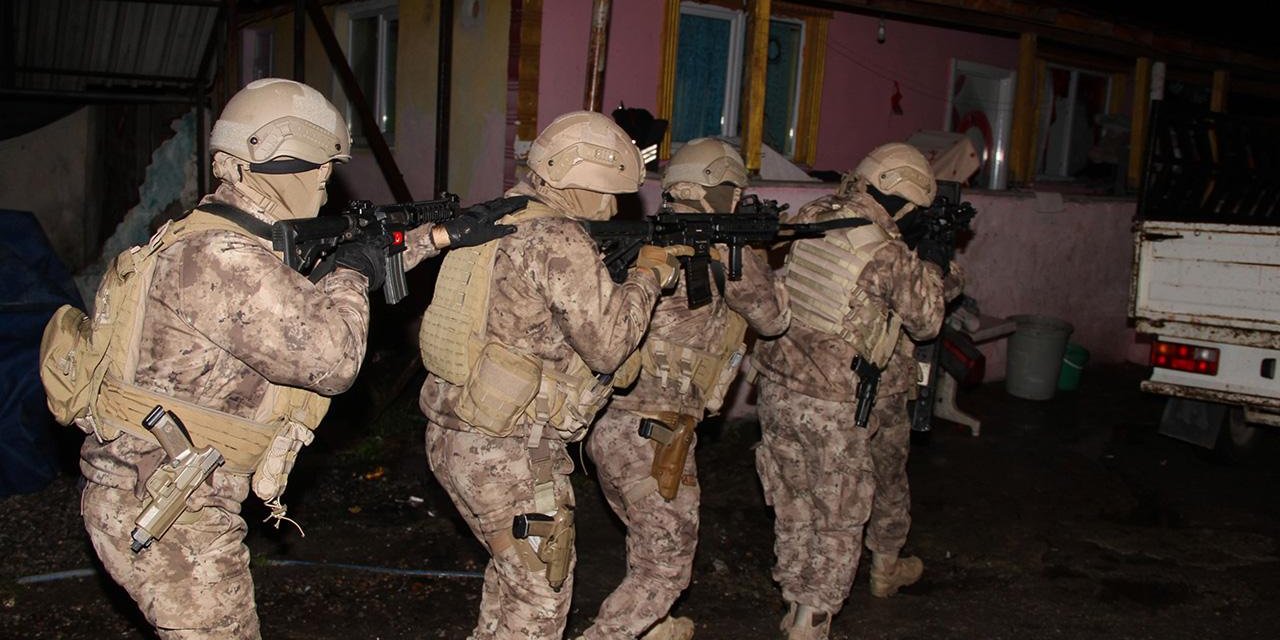 Terör operasyonunda 210 şüpheli yakalandı