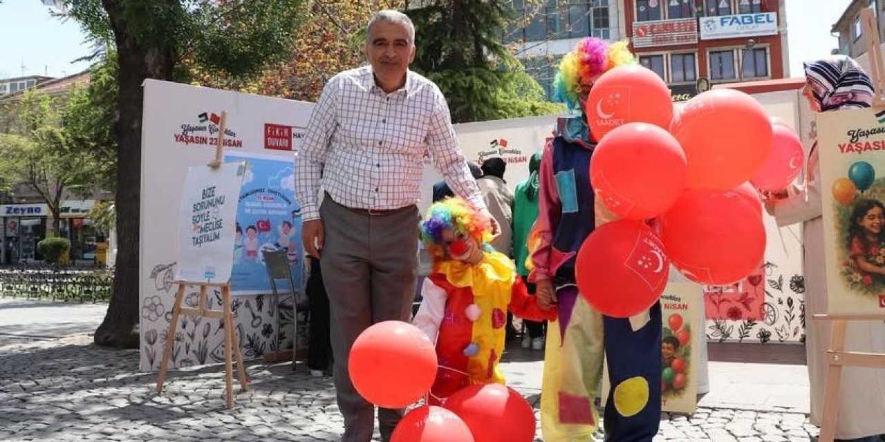 Saadet Partisi Konya'da çocukları unutmadı