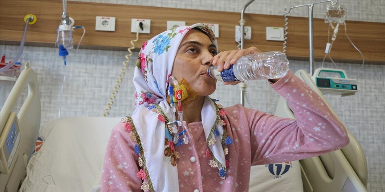 Vücudundaki 5 böbrekle yaşamını sürdürüyor