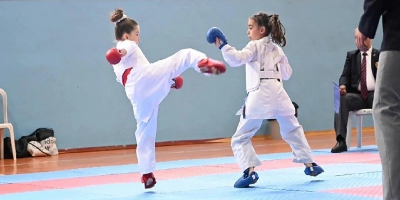 Çocuklar karate turnuvası Seydişehir'de yapıldı