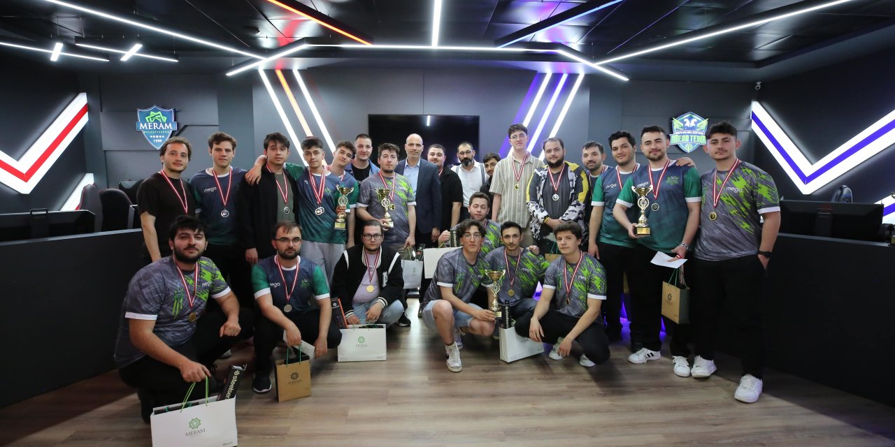 Konya’da E-Spor  Rüzgarı Meram’da esti