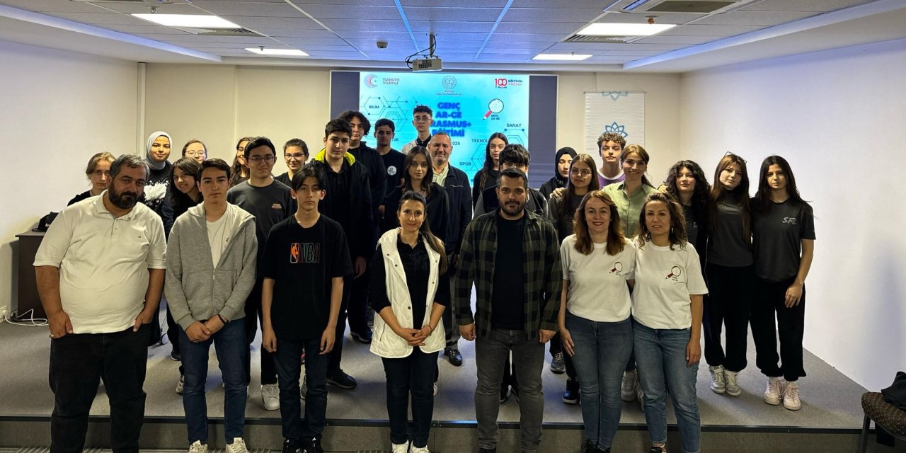 Konya'da Genç AR-GE'den eğitim çalışması