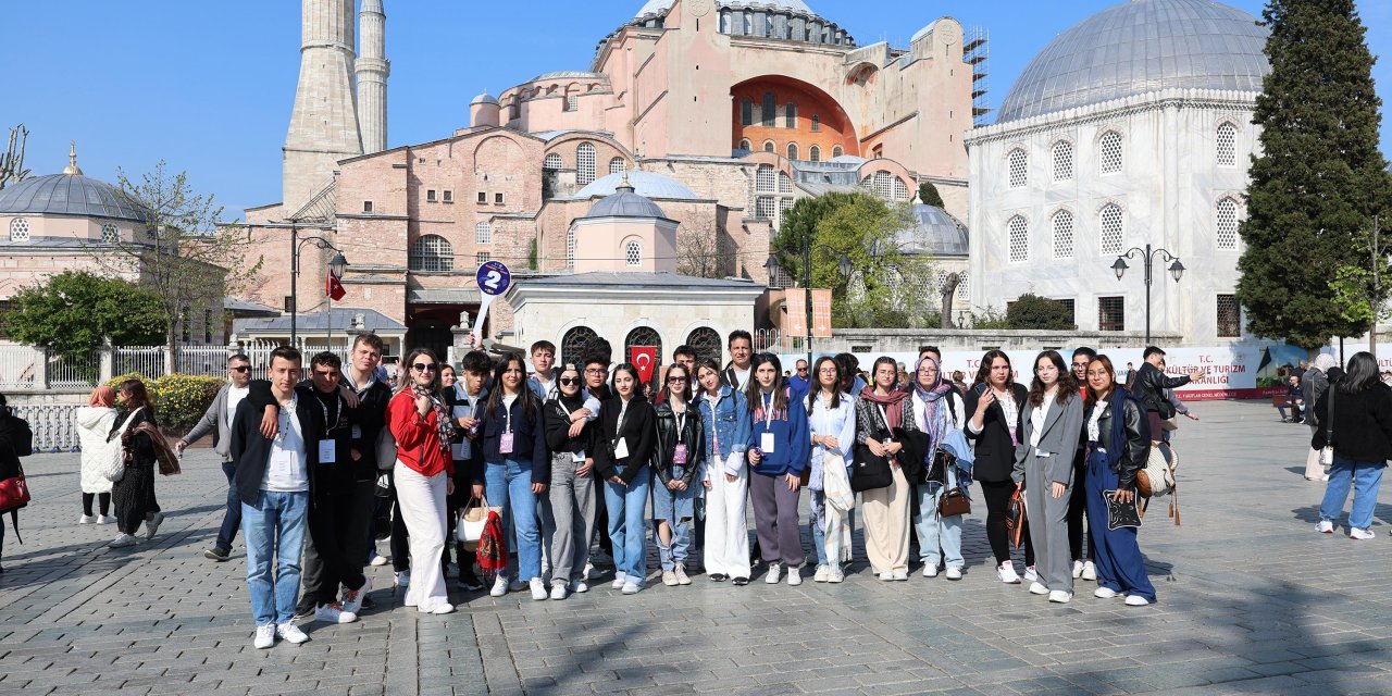 Konya Büyükşehir'in günübirlik İstanbul gezileri sürüyor