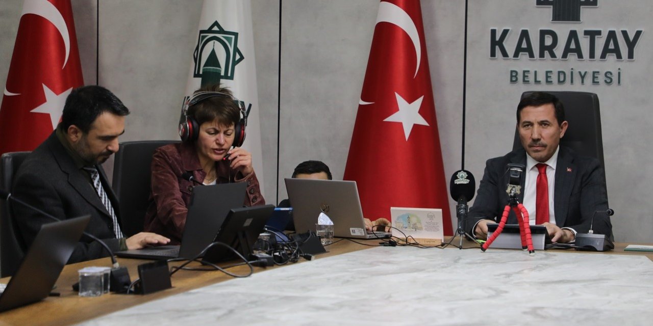 Kılca, Kentsel Ekonomi Forumu’nda Karatay'ı anlattı