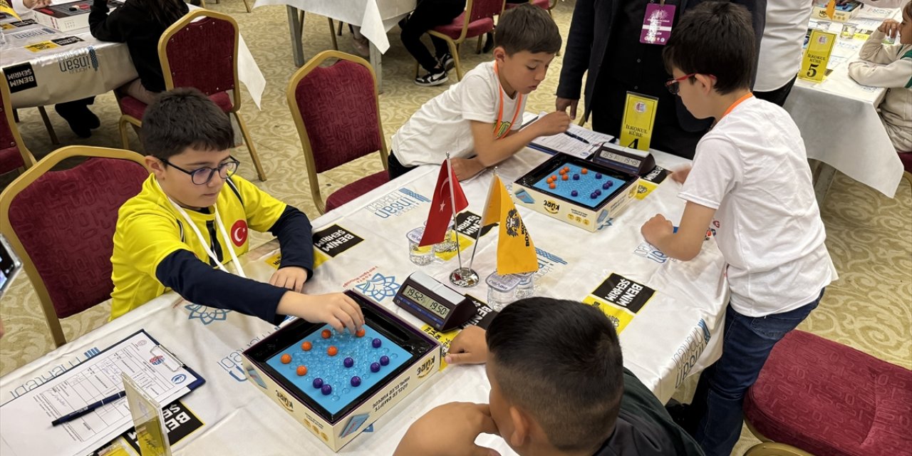 Konya'da 6. Akıl ve Zeka Oyunları yarışması başladı