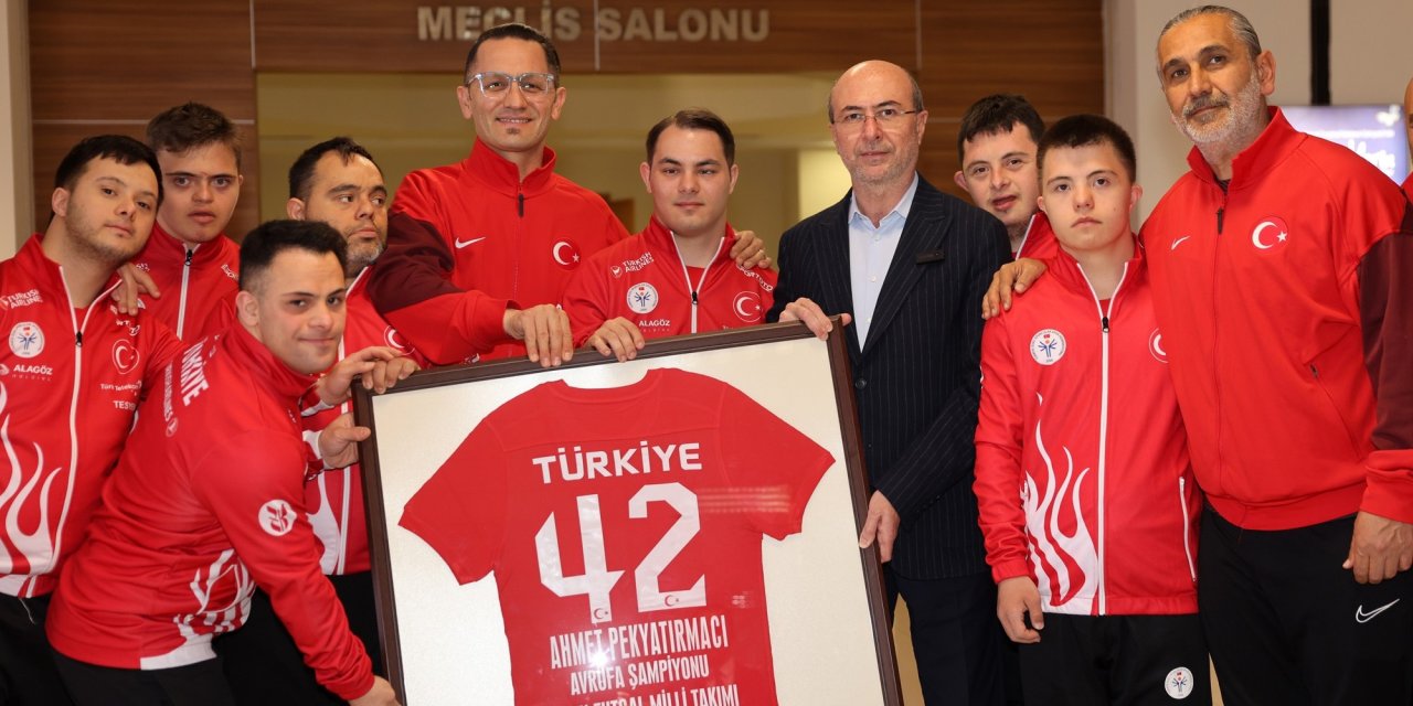 Pekyatırmacı özel sporcuları misafir etti