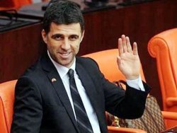 Hakan Şükür ve Fehmi Koru ABD'ye gitti