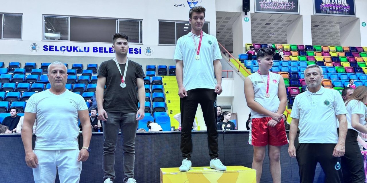 Karatay'dan altın madalya yağmuru