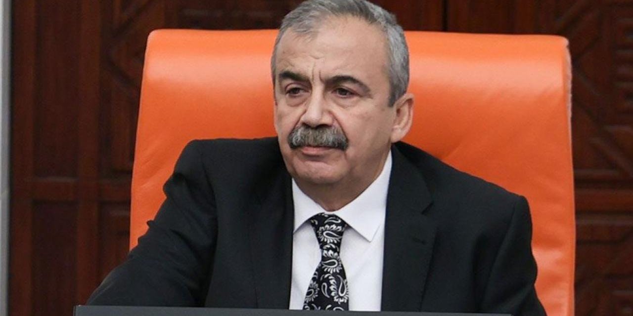 Sırrı Süreyya Önder hayatını kaybetti