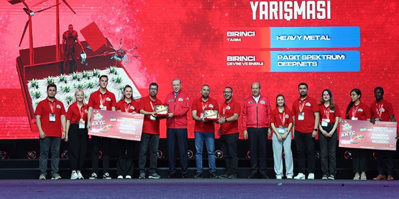 TEKNOFEST birincilerine ödülleri verildi