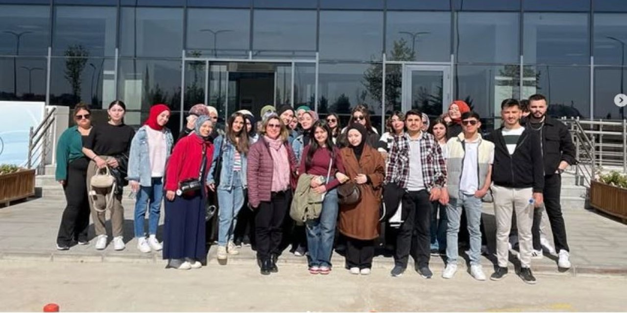 'Sağlık Yönetimi' öğrencilerinden hastane ziyareti