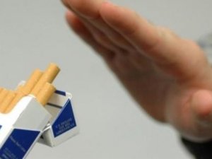 Dünyanın 7'de 1'i sigara içiyor
