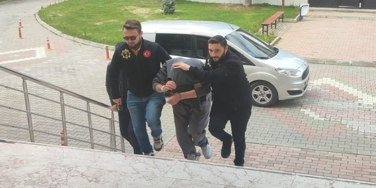 Konya'da zehir tacirleri tutuklandı