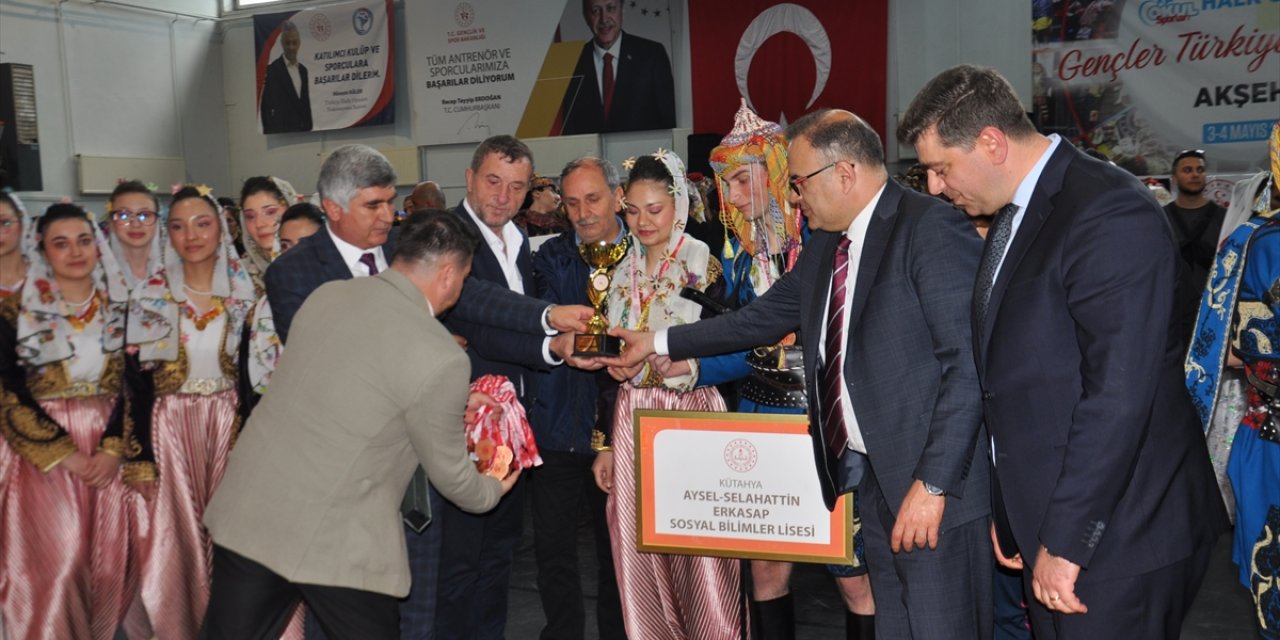 Akşehir'de 'Halk Oyunları Türkiye Birinciliği' heyecanı