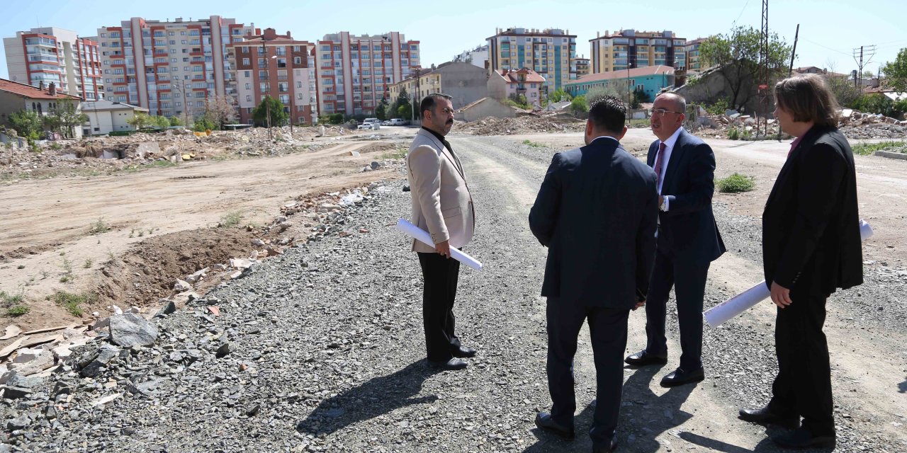 Meram Uzunharmanlar’da cadde genişliyor