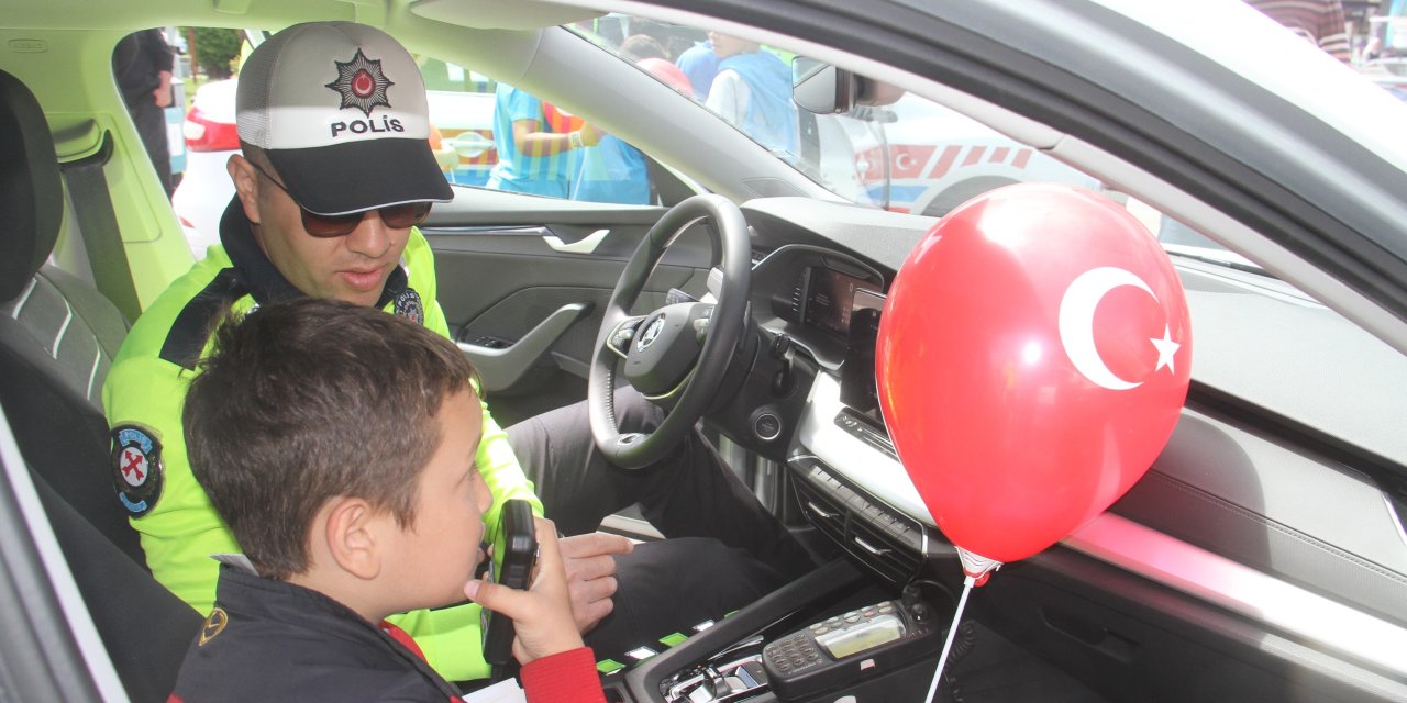 Beyşehir'de trafik güvenliği anlatıldı