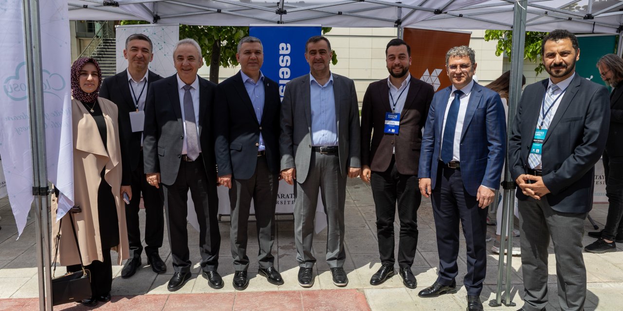 'Kariyer Fuarı 25' Konya'da devam ediyor