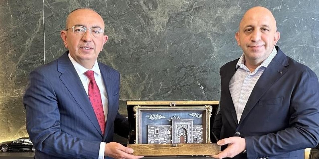 Kavuş'tan Mekpan Panel’e ziyaret