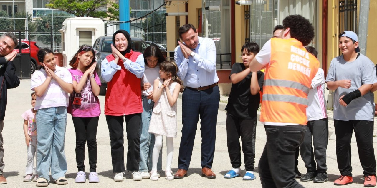 Karatay Çocuk Meclisi'nden Anneler Günü etkinliği