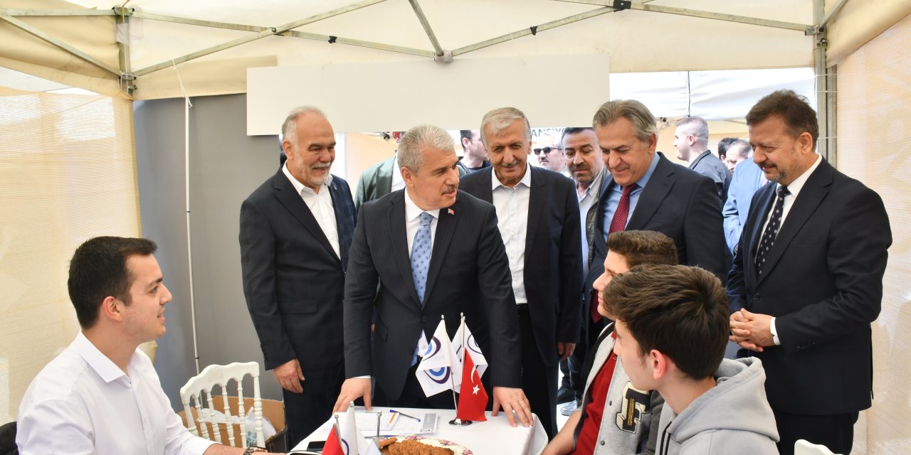 Konya Mesleki Eğitim İstihdam Fuarı başladı