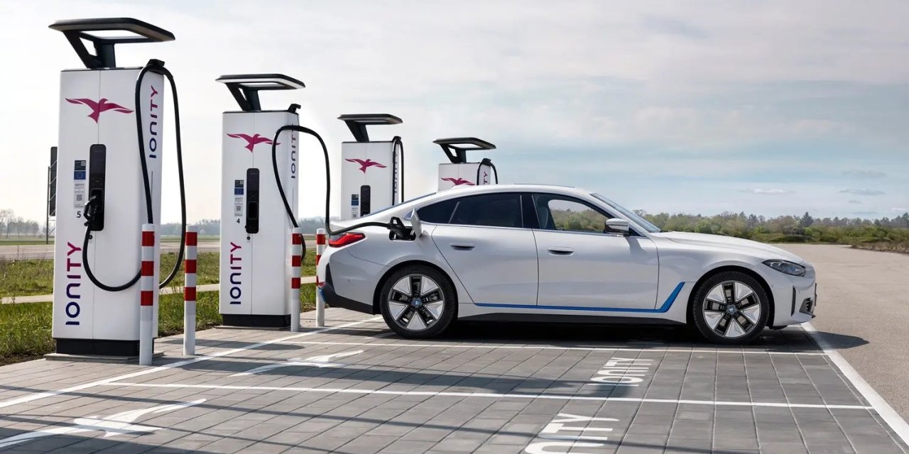 Benzinli otomobilden kaçış hızlandı