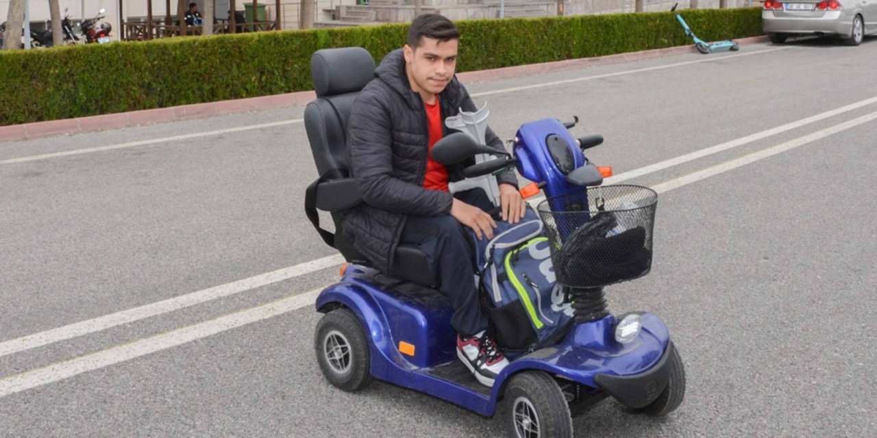 Selçuk Üniversitesi öğrencisinin  şampiyonluk hikayesi