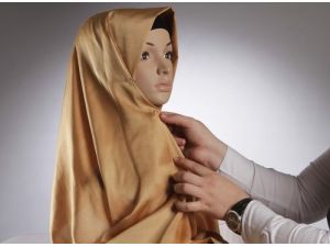 Eşarpta İğne Ve Zaman Harcama Derdine Çıt Çıtla Son Verdi