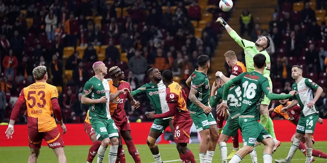 Yarı finalde Konyaspor’u eleyen Galatasaray kupayı aldı