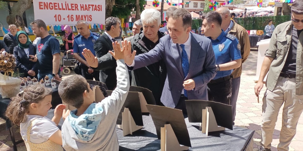 Konya'da Engelliler Haftası kapsamında sergi düzenlendi