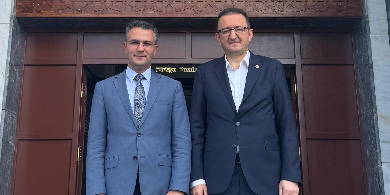 Bektaş depremin merkez üssünde incelemeler yaptı