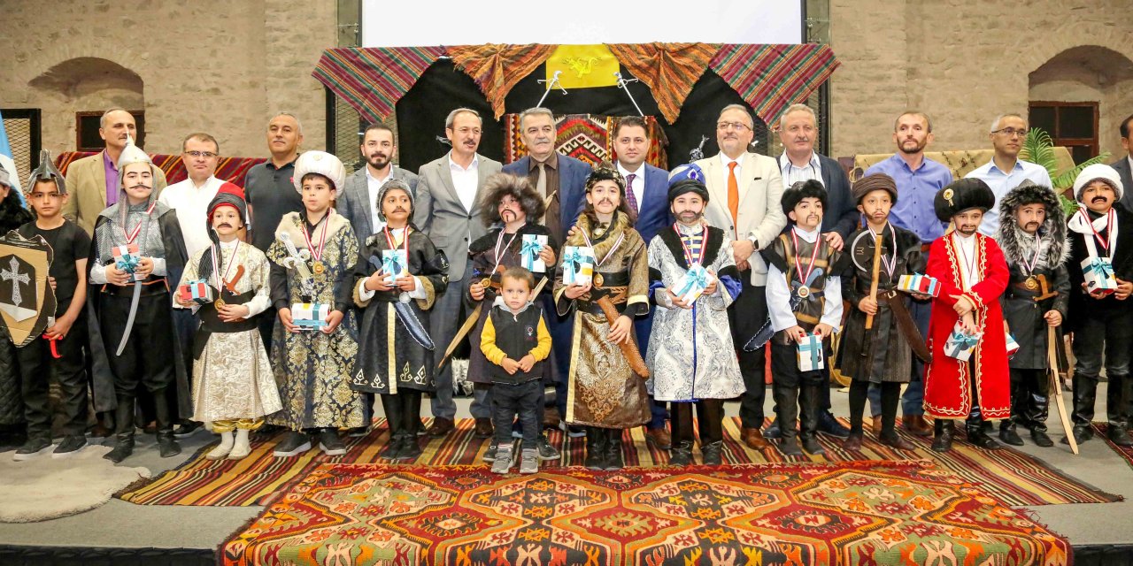 Meram'da 'Korkusuz Liderler' sahnede yarıştı