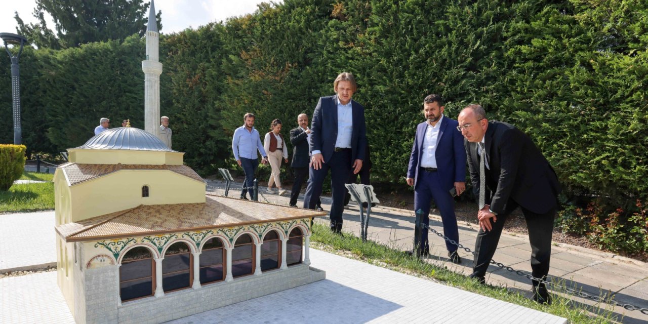 80 Binde Devr-i Alem Parkı yenileniyor