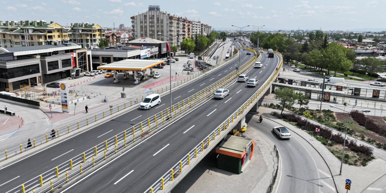 Koyuncu Köprülü Kavşağı'nda asfalt yenilendi