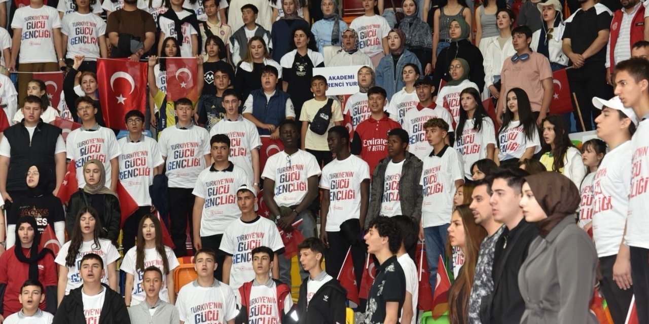 '19 Mayıs' Konya'nın ilçelerinde de kutlandı