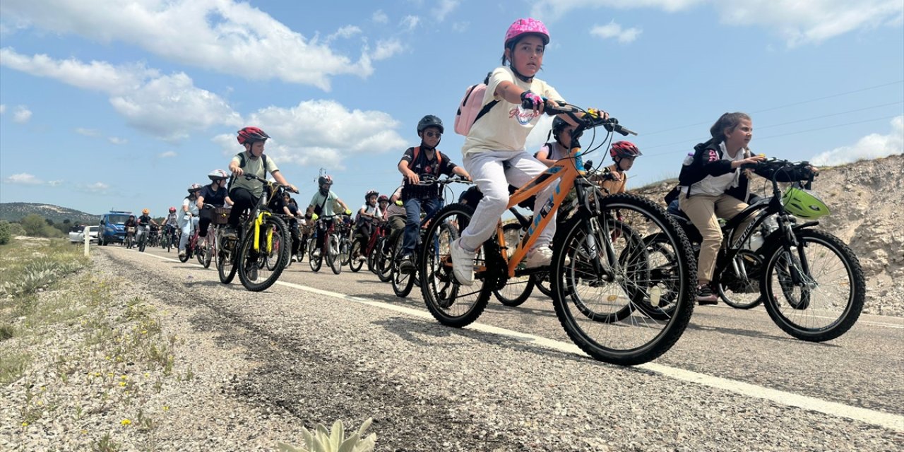 19 Mayıs'ı bisiklet festivali ile kutladılar