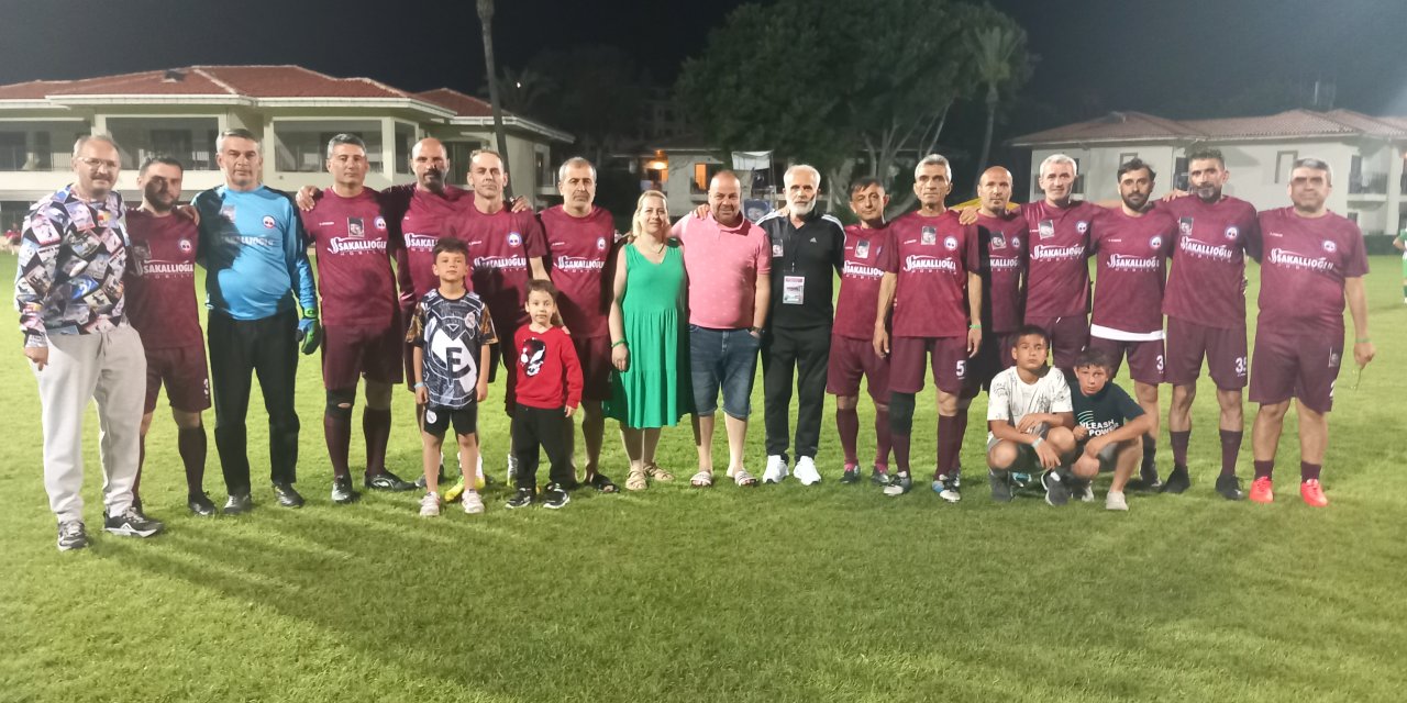 Seydişehirli veteranlar Belek’te şampiyon oldu