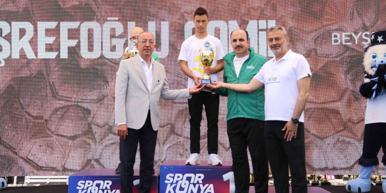 DOSD'dan Muhammet Eren rekora koştu