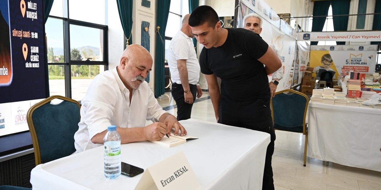 Hekim ve oyuncu Kesal'dan söyleşi