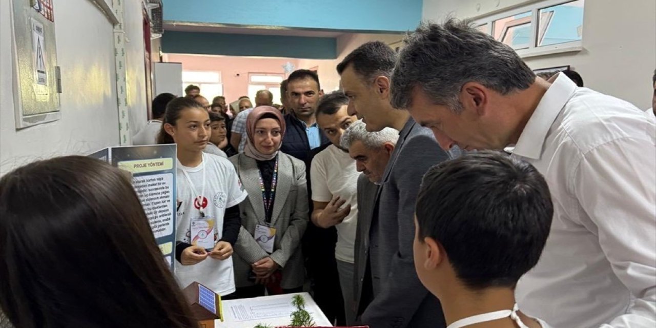 Beyşehir'de bilim fuarı ilgi gördü