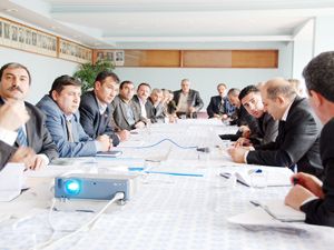 Akşehirli muhtarlar Baloğlu ile istişare yaptı