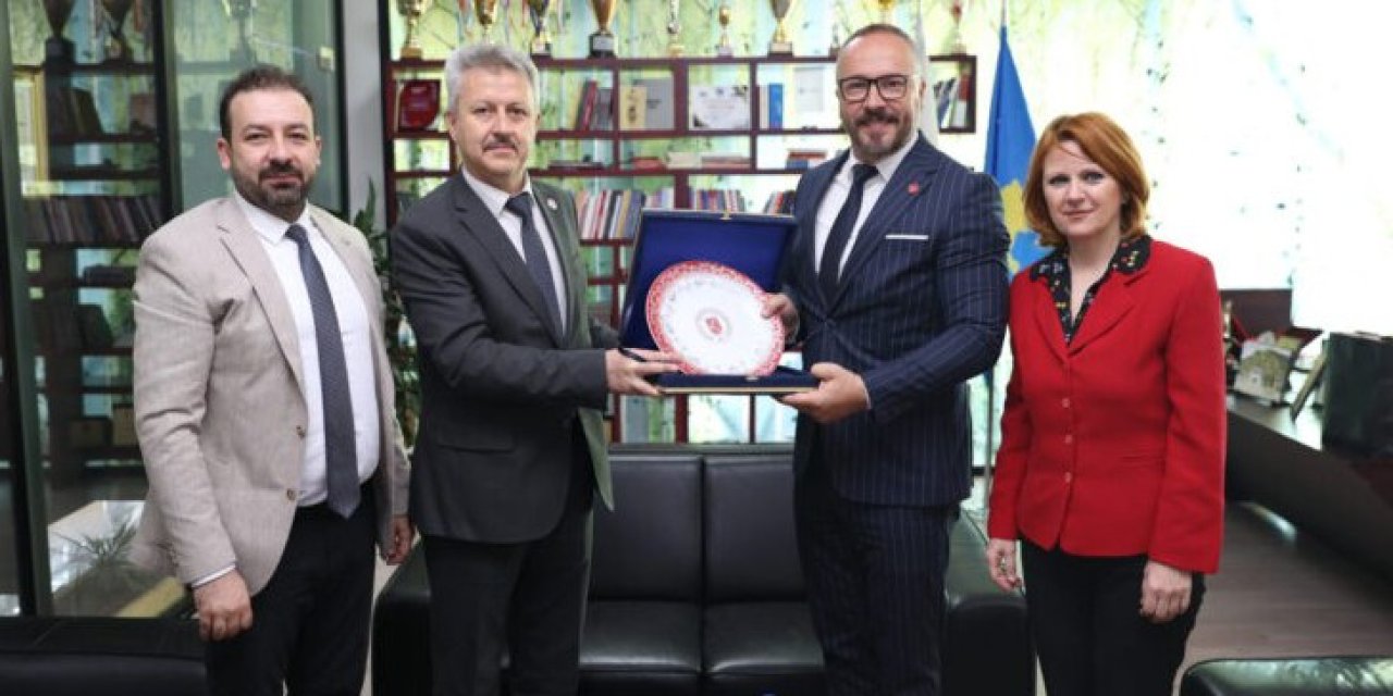 Altay'dan Konya'daki Gazzeli ailelere ziyaret